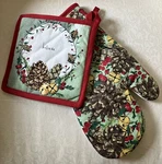Boston International Pinecones & Bells Potholder And Oven Mitt Set Of 2. Fixed Price $18.00.