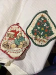 Set Of Two Vtg Franco Potholders Hot Pads Christmas Holiday. Fixed Price $10.00.
