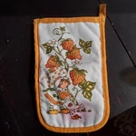 Strawberry Shortcake 1980 Orange Polka Dot Oven Mitt American Greeting Kitsch. Fixed Price $9.95.
