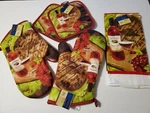 New Home Collection Kitchen Oven Mitts Mittens Wine Grapes French Style. Fixed Price $15.99.