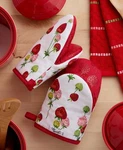 Fiesta Falling Strawberries Mini Cotton Oven Mitt Set Of 2, 5.5" X 8" - Scarlet. Fixed Price $13.97.