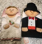 Vintage 1994 Winfield Wedding Bride And Groom Oven Mitt Set Pot Holders . New Wt. Fixed Price $18.50.