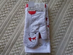 Disney Valentines Day Pooh Love You Beary Much - 2 Kitchen Towels & Oven Mitt. Fixed Price $19.99.