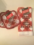 Kitchen Pot Holder Set 3 Pc Grill Chill Repeat Home Collection Red. Fixed Price $15.99.