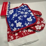 Oven Mitt Pot Holder Kitchen Towel 3 Piece Set Floral Blue Red Quilting. Fixed Price $6.99.