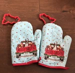 Pioneer Woman Red Truck Set Of 2 Oven Mitt New Howdy Reindeer Dog. Fixed Price $21.99.