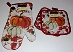 Home Collection Fall Pumpkin Harvest Season (1) Oven Mitt (2) Pot Holders.. Fixed Price $8.99.