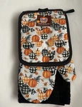New 5 Piece Kitchen Set 2 Potholders 1 Oven Mitt Microfiber Towels Fall Theme. Fixed Price $20.00.