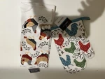 Trueliving Beautiful Roosters Kitchen Oven Mitt Aqua Green Red New. Fixed Price $6.00.