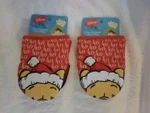 2 Packs Of (4 Mitts Total) Disney Winnie The Pooh Mini Oven Christmas. Fixed Price $15.00.