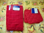 Home Collection Christmas Decor 4 Pk 2 Kitchen Towels & Pot Holders "read". Fixed Price $10.48.