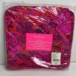 Lilly Pulitzer Set Of Two Pot Holders Amaryllis Red Secret Hideaway #015089 Nwt. Fixed Price $25.99.