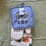 Gilmore Girls Dragon Fly Coffee 3PC Kitchen Set Oven Mitt Pot Holder Towel Fall. Fixed Price $23.99.
