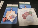 Vintage Highland Art Creative Keepsakes Stamped Kit Embroidered Pot Holders Read. Fixed Price $12.29.