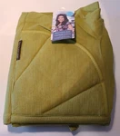 Rachael Ray Multifunctional 2-IN-1 Moppine Ultra Absorbent Kitchen Towel Green. Fixed Price $32.00.