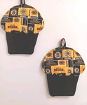Boston Bruins Hand Made Cupcake Oven Mitts Set Of 2. Fixed Price $18.00.