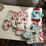 (4) Holiday Time Kitchen Towels And Oven Mitts Santa Toss, Blue Snowflake,winter. Fixed Price $22.50.