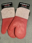 Set Of Cuisinart Silicone Oven Mitts- Cherry Red !. Fixed Price $15.00.