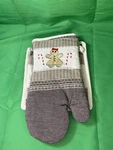 Ginger Bread Theme Oven Mitt And Potholder Set Of 2 Christmas Items. Fixed Price $15.83.