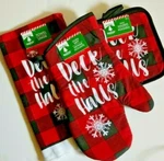Kitchen Set Red Plaid Towel Pot Holders & Oven Mitt Holiday Deck The Halls. Fixed Price $17.99.