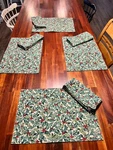 Longaberger American Holly Placemats Napkins Set 4 Christmas Holiday Table Linen. Fixed Price $45.99.