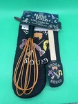 Disney Hocus Pocus Broom Squad 3 Piece Kitchen Set-oven Mitt, Spatula & Whisk. Fixed Price $17.99.