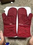 Oven Mitts Yutat Brand. Fixed Price $12.00.