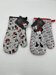 Nwt Disney Kitchen Oven Mitts Minnie Mouse 6.7 X 11 (2 Diff Designs). Fixed Price $10.00.