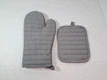 Room Essentials 2 Piece Set Of Oven Mit & Pot Holder. Fixed Price $22.00.