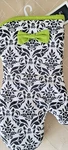 Nwt Kay Dee Design Oven Mitt "queen Of Everything" Black White Green Hostess. Fixed Price $12.99.