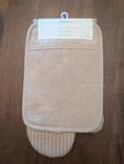 The Kitchen Shop Oven Mitt & Pot Set Of 2 W/ Silicone Lining Non- Slip. Fixed Price $8.00.