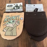 Disney Star Wars Mini Oven Mitt Set New Baby Yoda. Fixed Price $13.88.