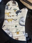 Cats Now Designs Danica Oven Mitten Jubilee. Fixed Price $19.99.