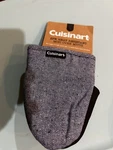 Cuisinart 2 Pk Heat Resistant Mini Oven Gloves Mits Textured Blue New. Fixed Price $19.99.