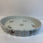 Bonne Cuisine French White Porcelain Quiche/tart Dish W/ Delicate Floral Design. Fixed Price $24.99.