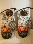 Kitchen 2 Pc Set Oven Mitt Pumpkins Seasonal Collection. Fixed Price $16.99.
