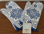 Martha Stewart Strie Medallion Oven Mitt Gantsdecuisine 2PACK Set White Blue Nwt. Fixed Price $38.00.