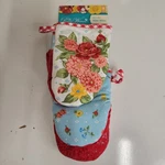 The Pioneer Woman Sweet Rose Mini Mitt Set, 2 Pcs MULTICOLOR.,5.5"W X 8"L. Fixed Price $18.99.