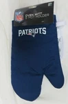**new** Nfl England Patriots Oven Mitt Pot Holder Set. Fixed Price $11.99.