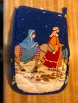 Christmas Oven Mitt Blie Padded Mary Joseph Donkey Enroute To Bethlehem 9X6 In. Fixed Price $6.95.