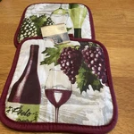 Nwt 2 Home Collection Pot Holders , 7 X Purple Wine Grapes Cotton. Fixed Price $7.55.