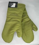 All-clad Silicone Oven Mitts Sage Green Heat Resistant Up To 500 Degrees 2 Pack. Fixed Price $15.99.