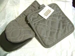 Gourmet Classics Oven Mitt & Pot Holder 2 Piece Set, Gray. Fixed Price $14.88.