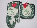 Christmas House Lot Of Kitchen Set/oven Mitt, 2 Pot Holders/love Peace Joy. Fixed Price $12.59.