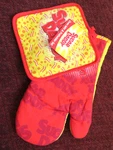 Home Collections Sugar Daddy Candy Kitchen Potholder Oven Mitt Set Nwt. Fixed Price $9.90.