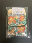 Vintage Style Kitchen Inspiration Citrus Apron Potholder Oven Mitt Set Of 3 Nwt. Fixed Price $11.06.