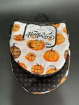 Set Of 2 Mini Silicone Easy Grip Oven Mitts Halloween Pumpkins Wyatt Home. Fixed Price $16.99.