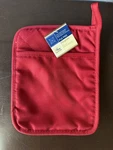 Home Collection 100% Polyester Pot Mitt, Brand New. Fixed Price $5.99.