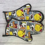 1993 Looney Tunes Oven Mitts Kitchen Bugs Bunny Daffy Duck Tweety Vtg Warner Bro. Fixed Price $21.93.