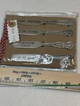 Mud Pie Circa Spreading Knife Set Of 4 Stainless Steel Kitchen Utensils Nwt. Fixed Price $18.50.